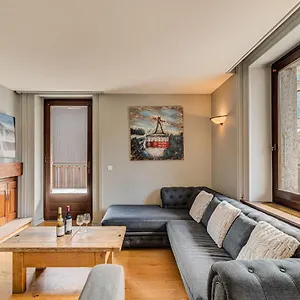 Apartment President - Alpes Travel - Central Chamonix - Sleeps 12 Apartment
